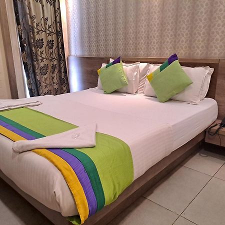 Hotel Tulsi Βαντοντάρα Εξωτερικό φωτογραφία