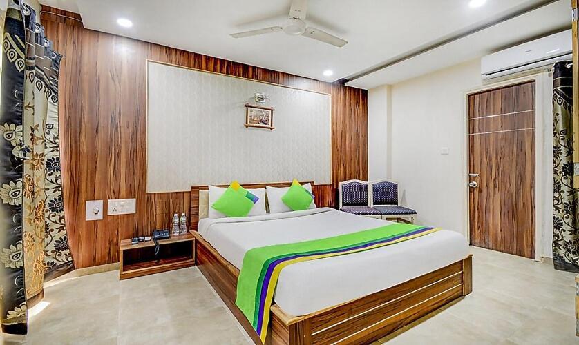 Hotel Tulsi Βαντοντάρα Εξωτερικό φωτογραφία