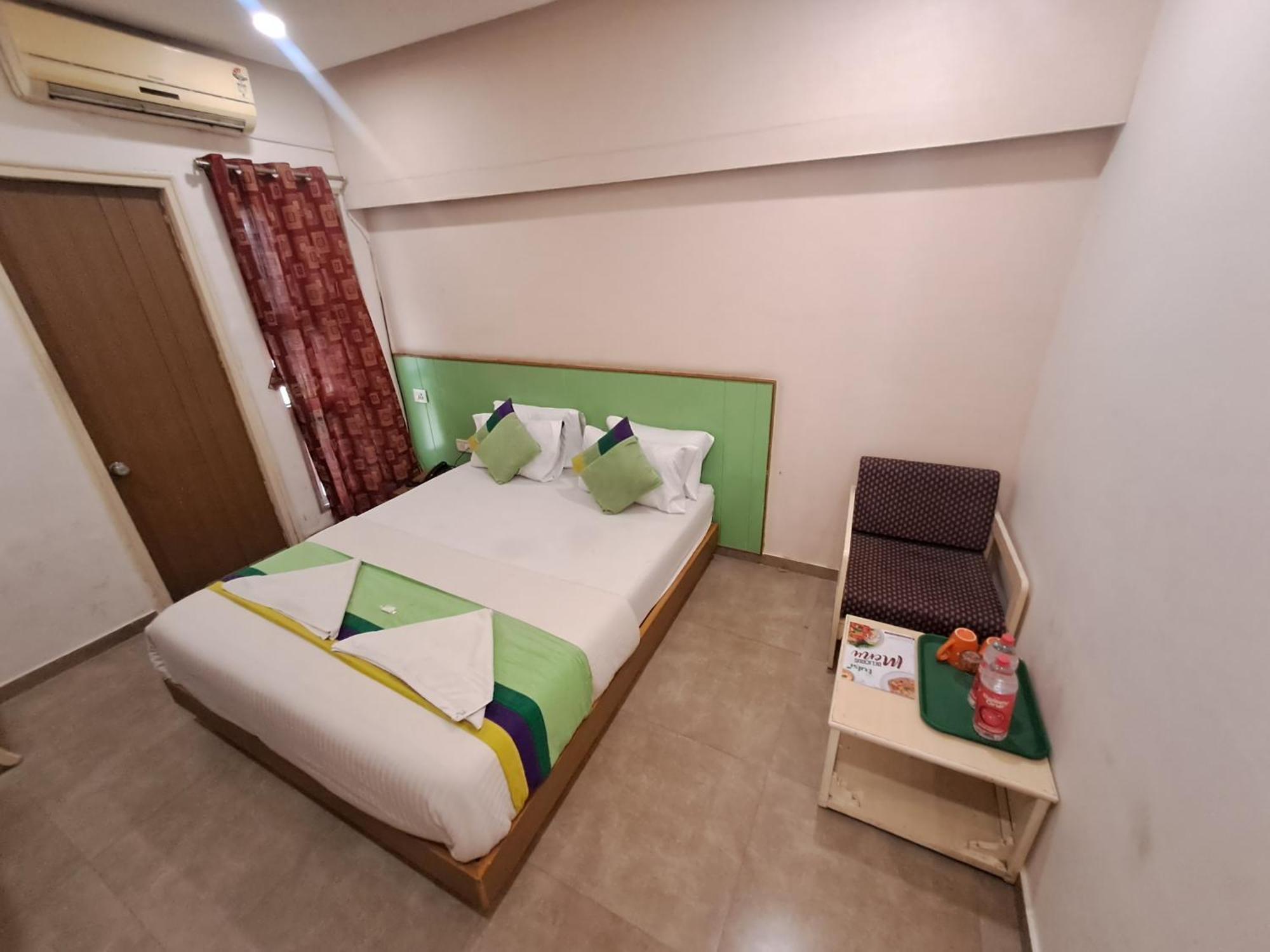 Hotel Tulsi Βαντοντάρα Εξωτερικό φωτογραφία